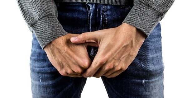 daca m-a atins cu penisul pe de-asupra organului meu genital pot ramane gravida?